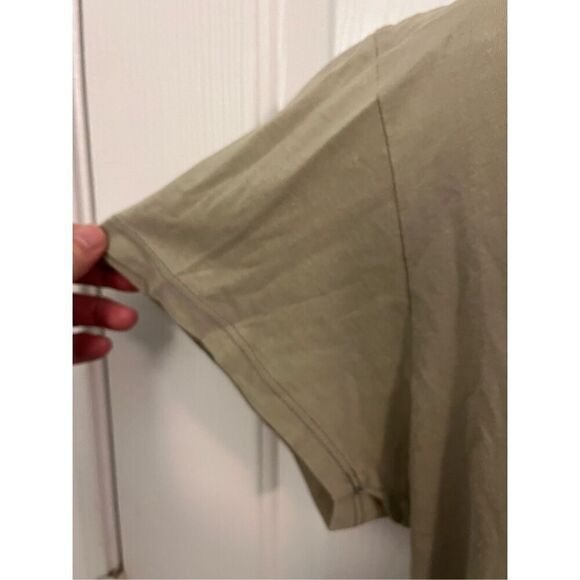 Ed Hardy V-Neck Short Sleeve Taupe Tan T-Shirt Men’s Size Medium Embroidered Tig - Picture 4 of 5